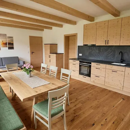 Marschbachhof 2